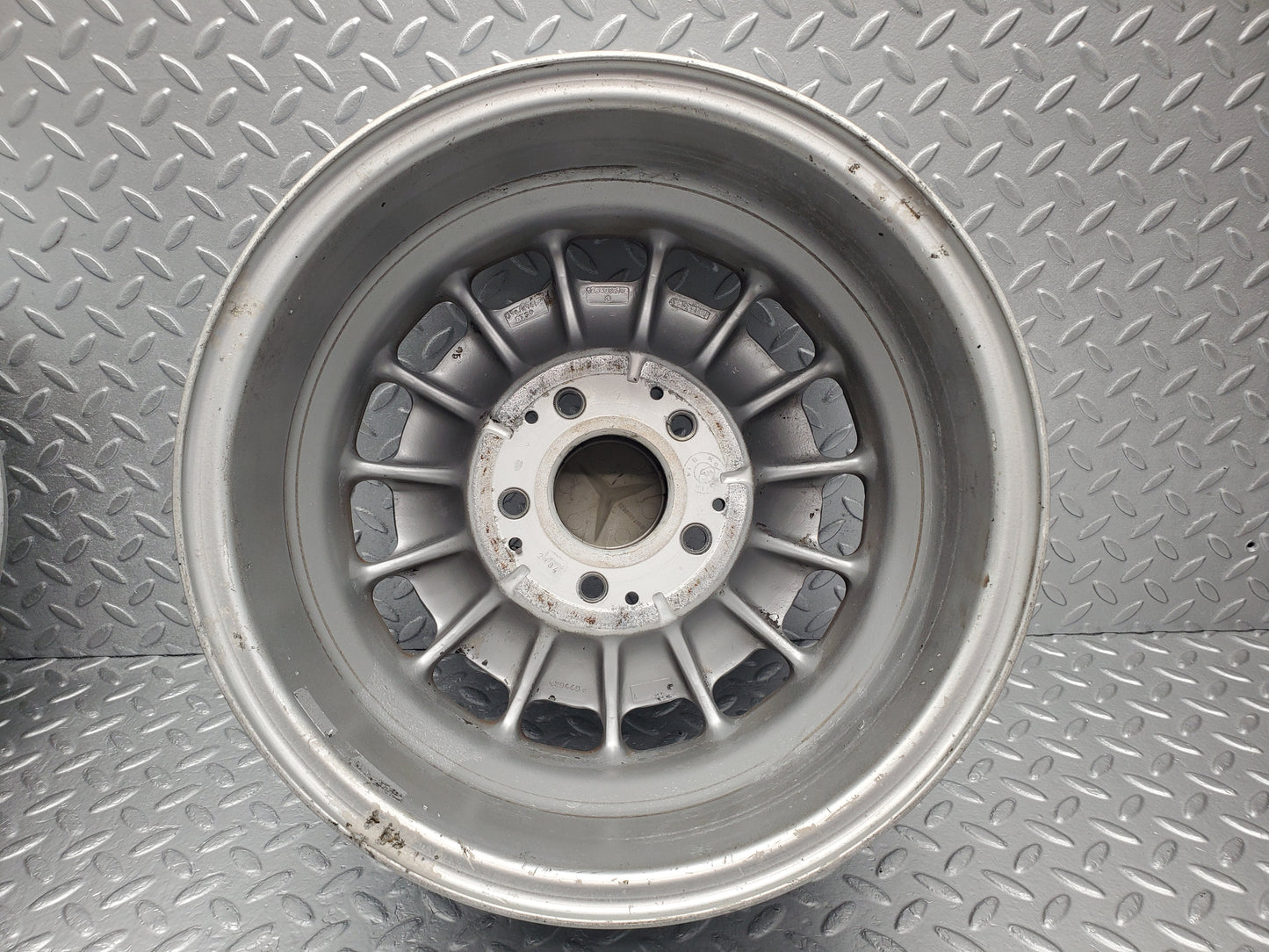 49976 Mercedes-Benz R107 380SL Alloy Wheel Set Mexican Hat 6.5Jx14H2 ET30 1264002102