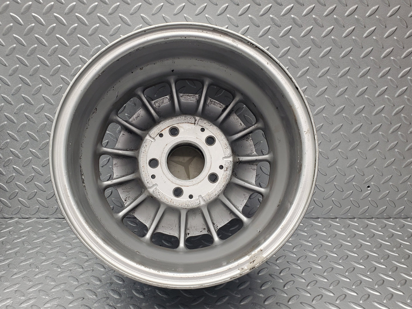 49976 Mercedes-Benz R107 380SL Alloy Wheel Set Mexican Hat 6.5Jx14H2 ET30 1264002102