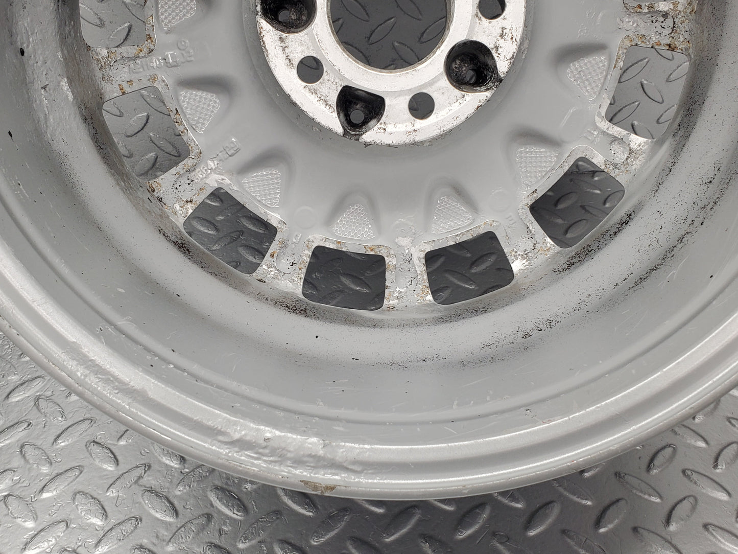 50187 Mercedes-Benz Alloy Wheel Set 7.5/2Jx16 H2 ET42 2114014402