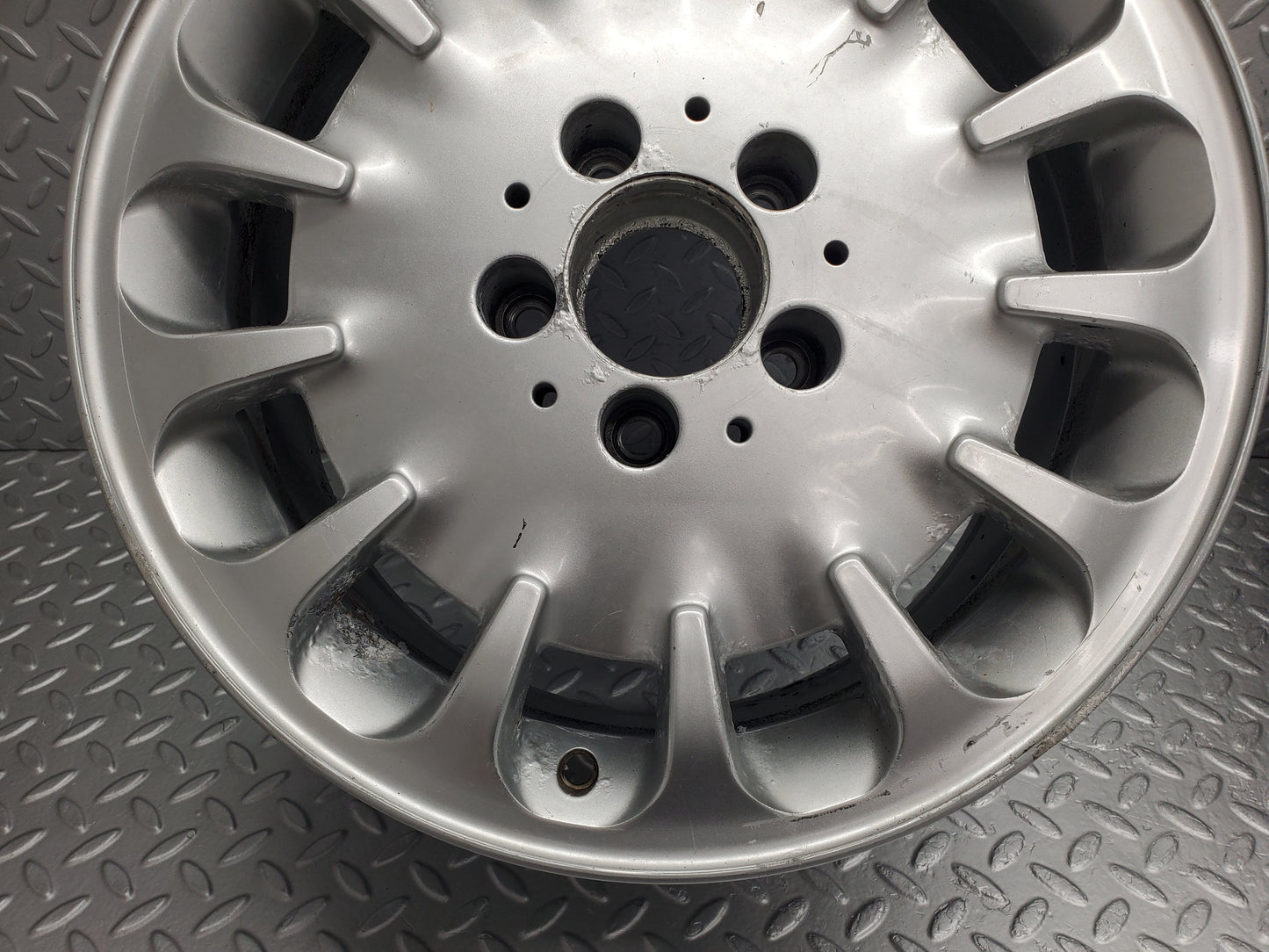 50187 Mercedes-Benz Alloy Wheel Set 7.5/2Jx16 H2 ET42 2114014402