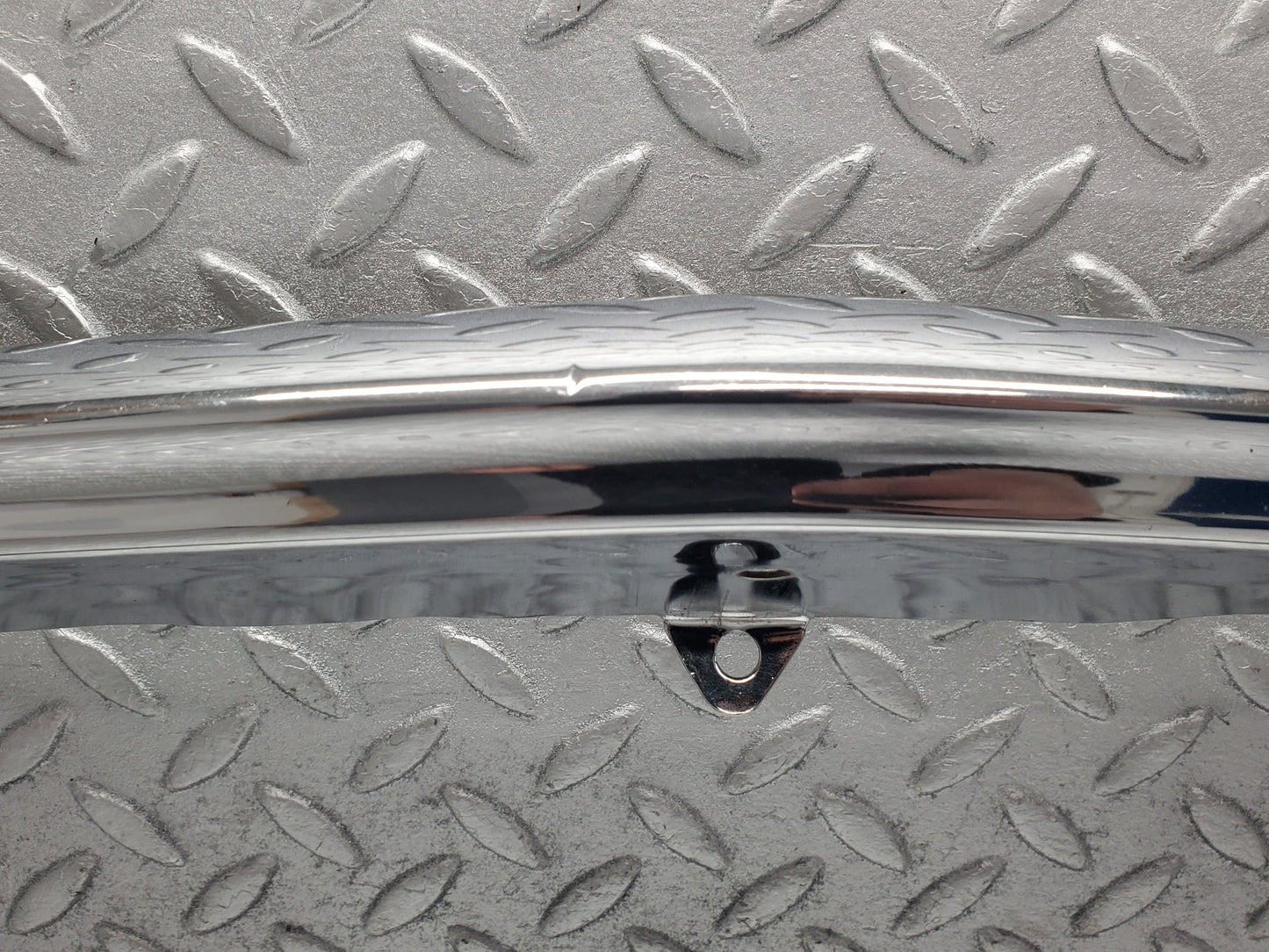 51820 Mercedes-Benz R107 SL Bonnet Grill Chrome Frame