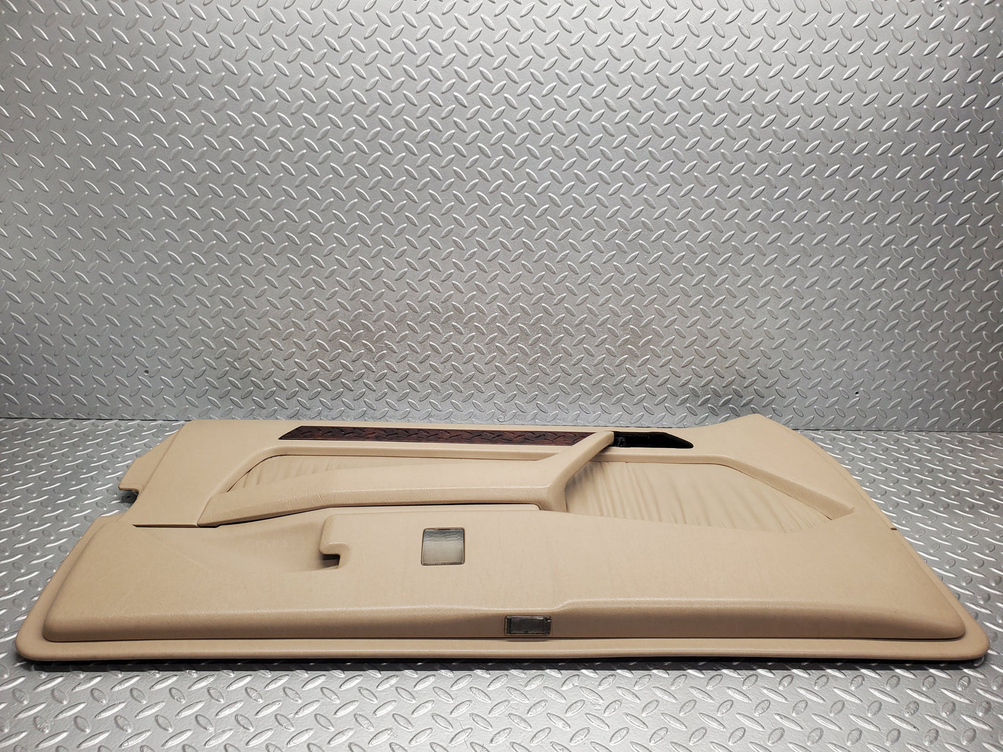 51988 Mercedes-Benz A124 320E Cabriolet Left Door Card Beige 1247271570