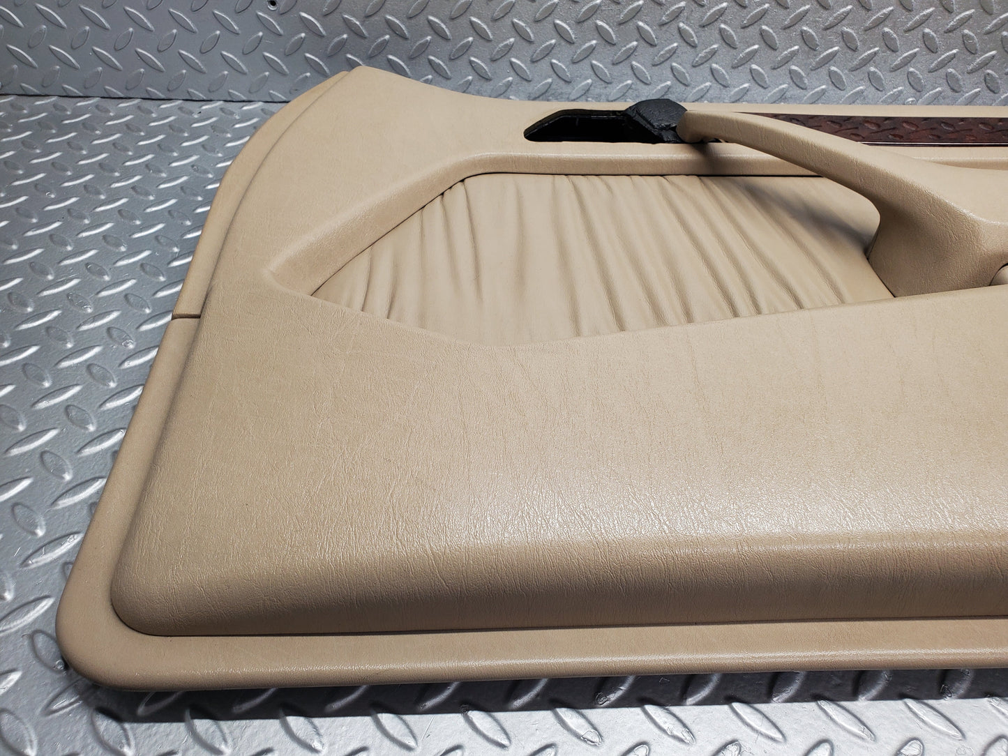 51989 Mercedes-Benz A124 320E Cabriolet Right Door Card Beige 1247271670