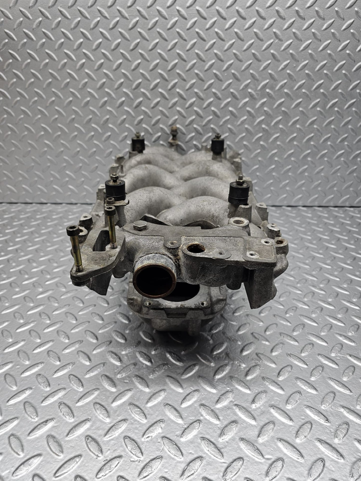 5201 Mercedes-Benz R107 350SL Air Intake Manifold Throttle 1161414301