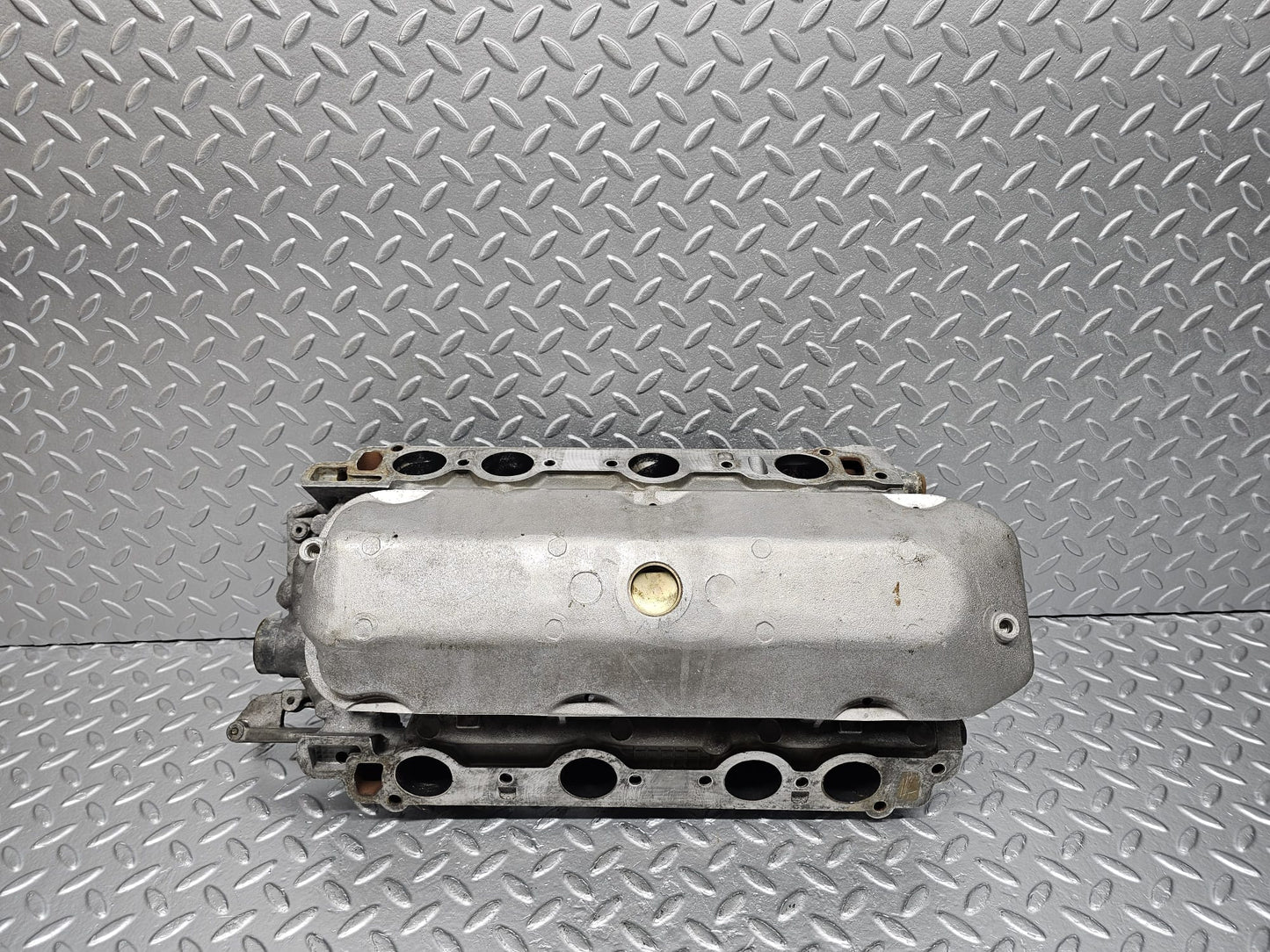 5201 Mercedes-Benz R107 350SL Air Intake Manifold Throttle 1161414301