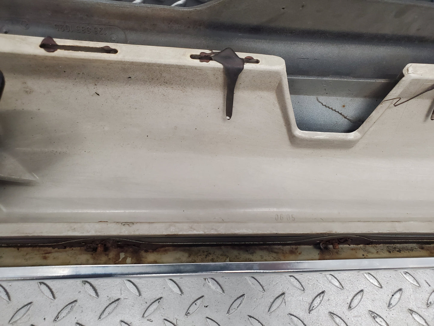52728 Mercedes-Benz C126 500SEC Coupe Rear Bumper 1268850605