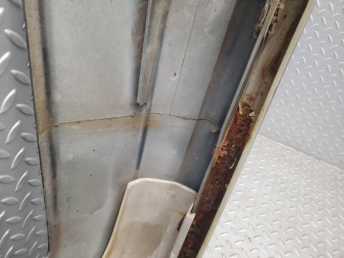 52728 Mercedes-Benz C126 500SEC Coupe Rear Bumper 1268850605