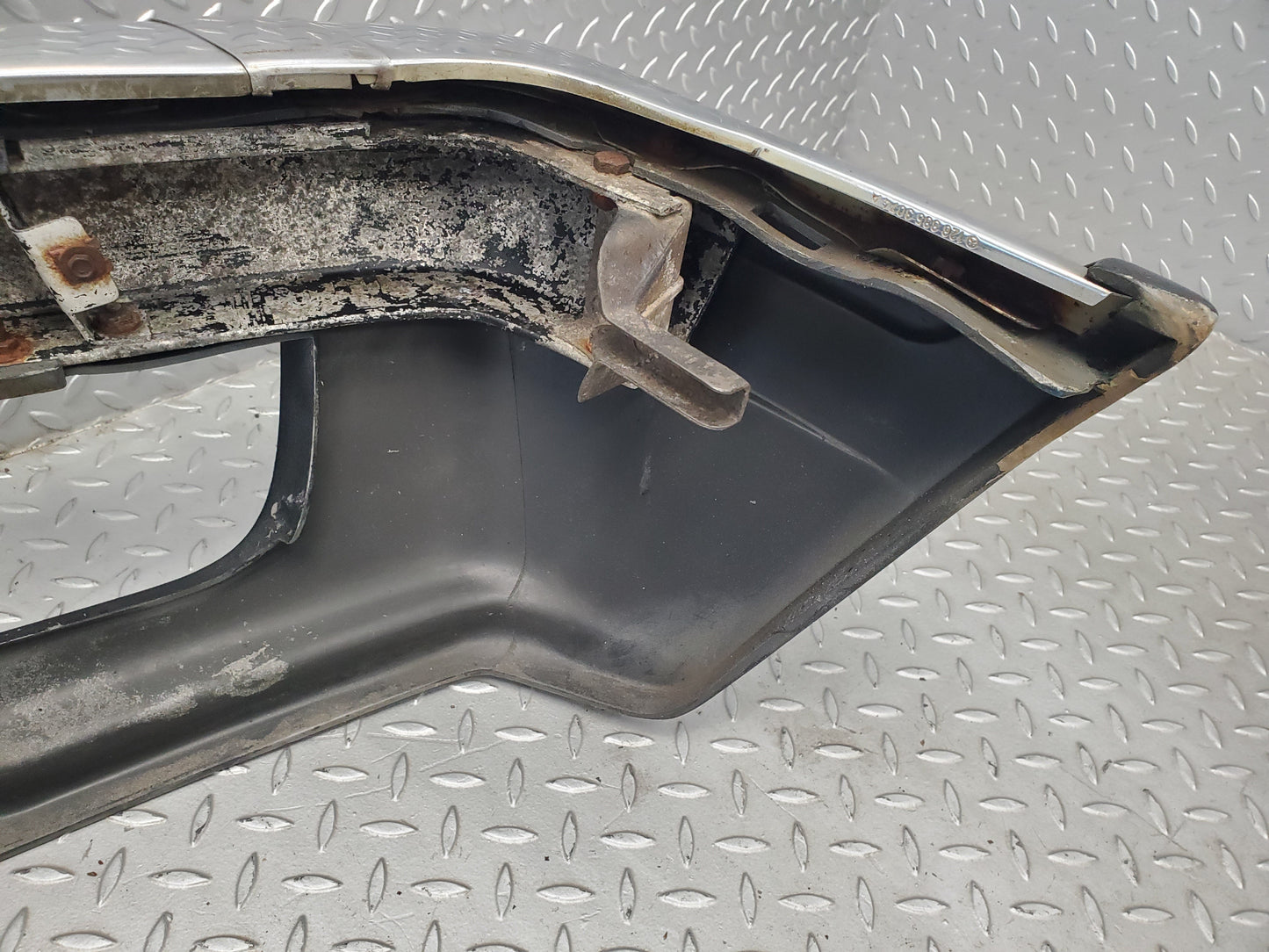 52729 Mercedes-Benz C126 500SEC Coupe Front Bumper
