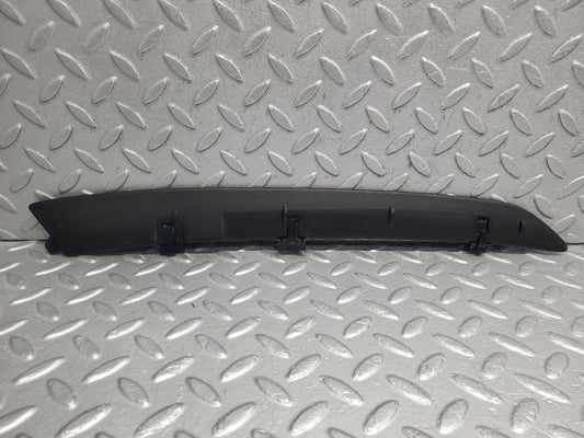 53042 Mercedes-Benz W123 230E C Pillar Exterior Plastic Trim Right 1236980014 136980114 1236980214