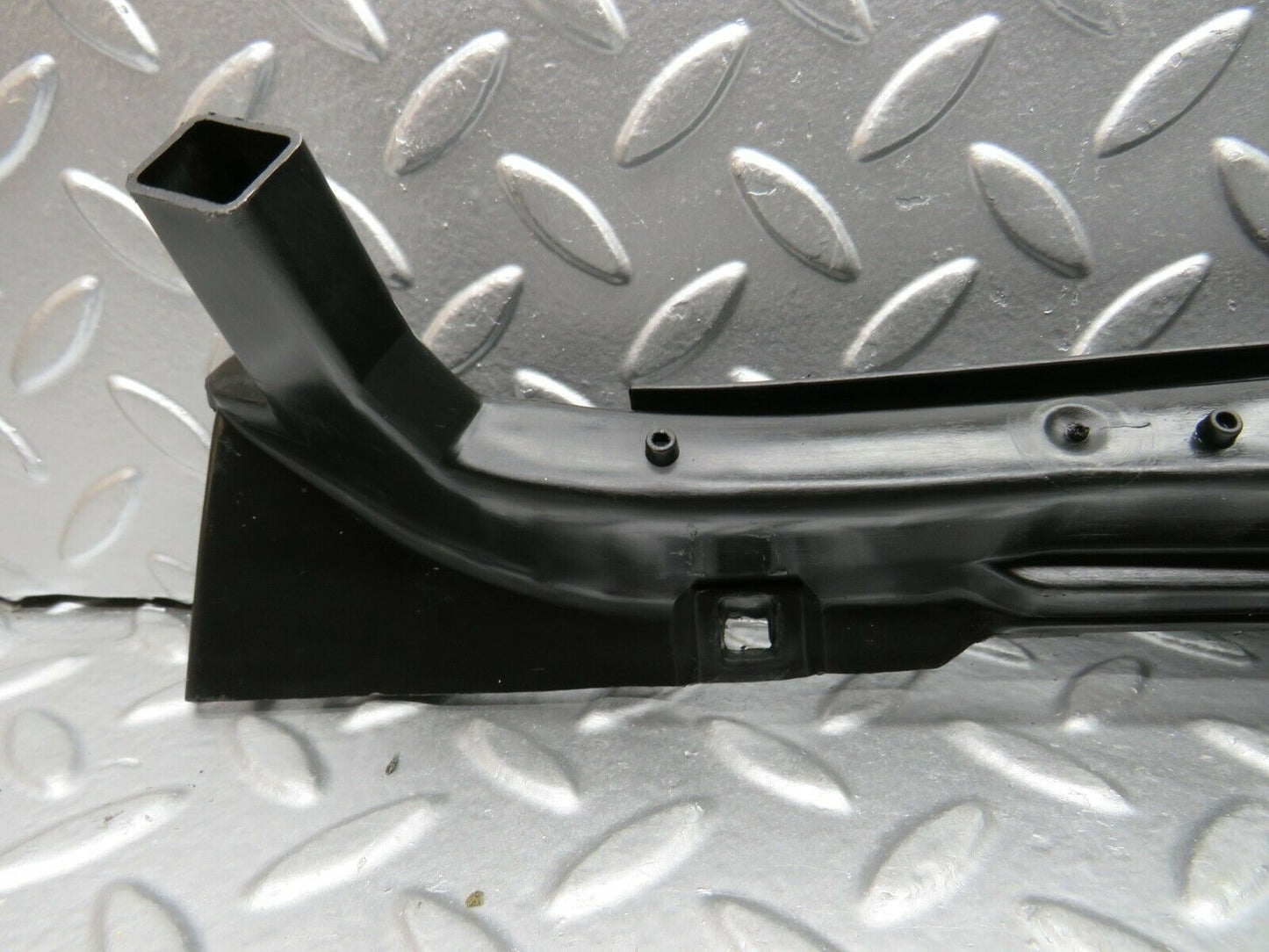 22455 Mercedes-Benz C124 E220 Coupe Water Drain 1246283407