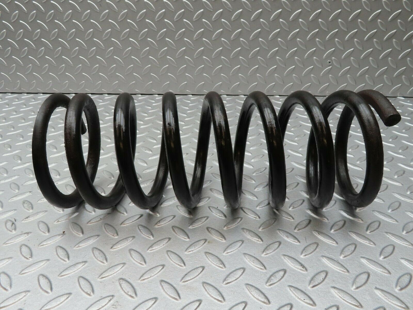 4809 Mercedes-Benz W114 280CE Coupe Rear Coil Spring