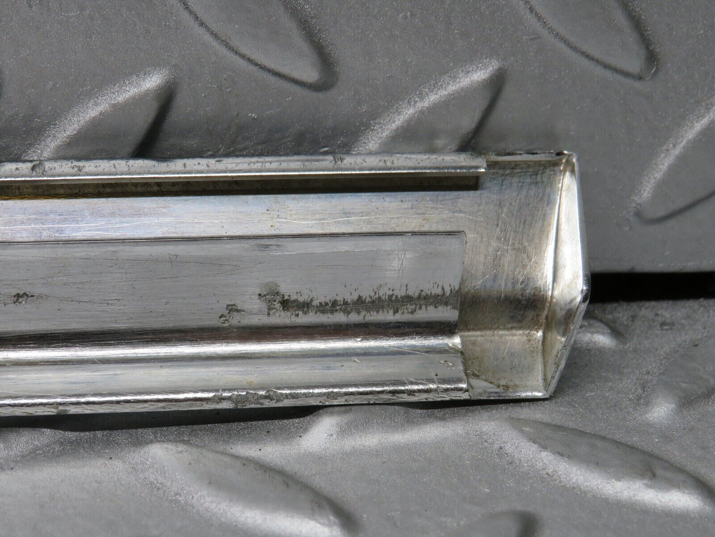 39108 Mercedes-Benz R107 500SL Left Door Chrome Trim