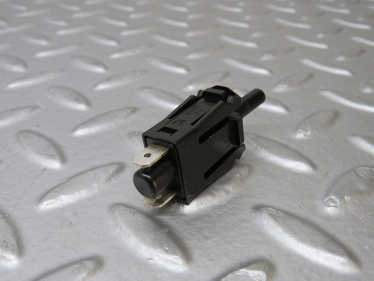 36916 Mercedes-Benz C126 420SEC Coupe Door Contact Switch 3x 0015458714