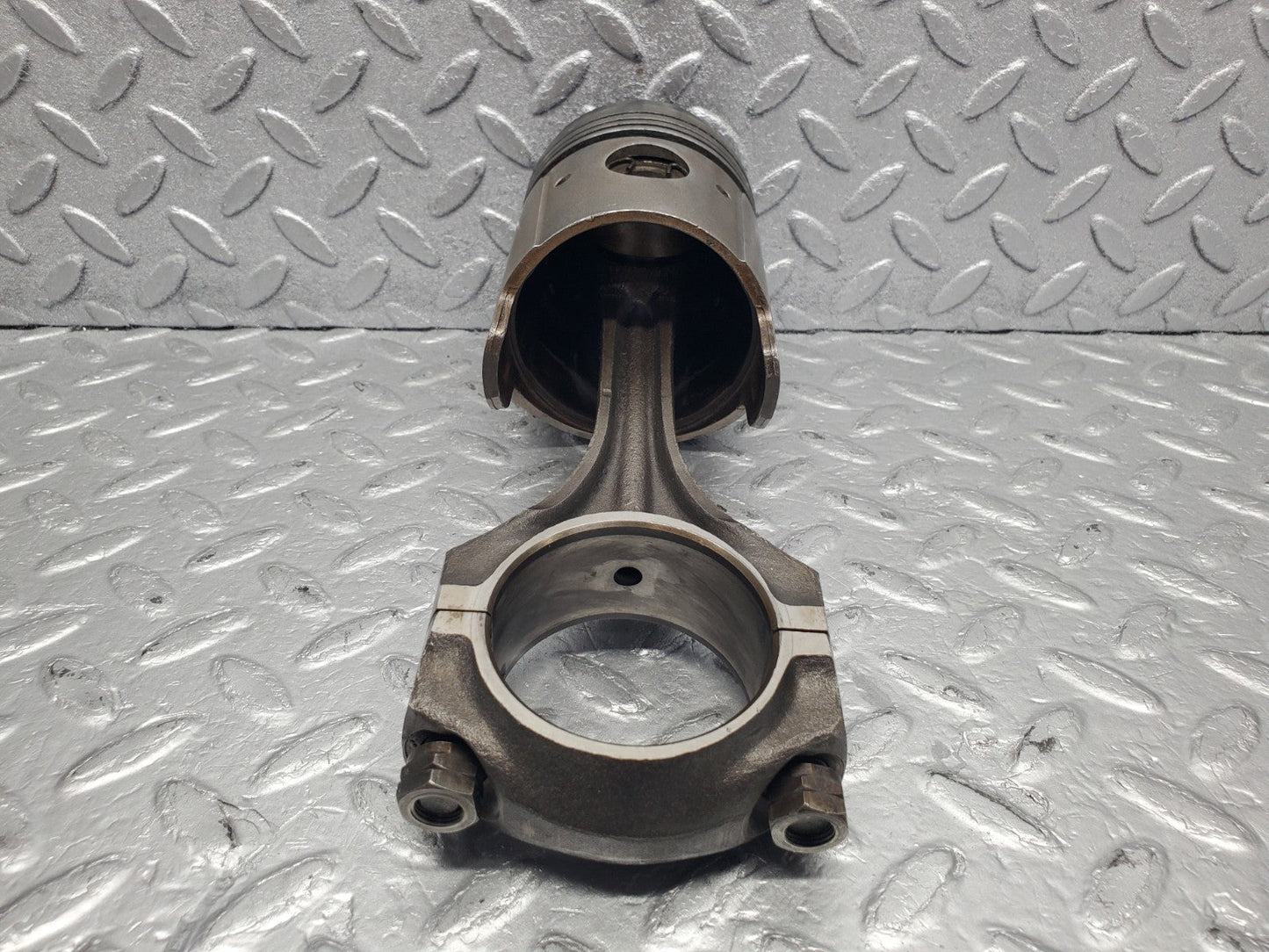 W112 piston and connecting rod used OEM