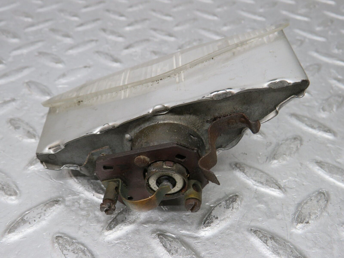 37377 Mercedes-Benz W109 300SEL Headlight Parking Light Right Side K33392