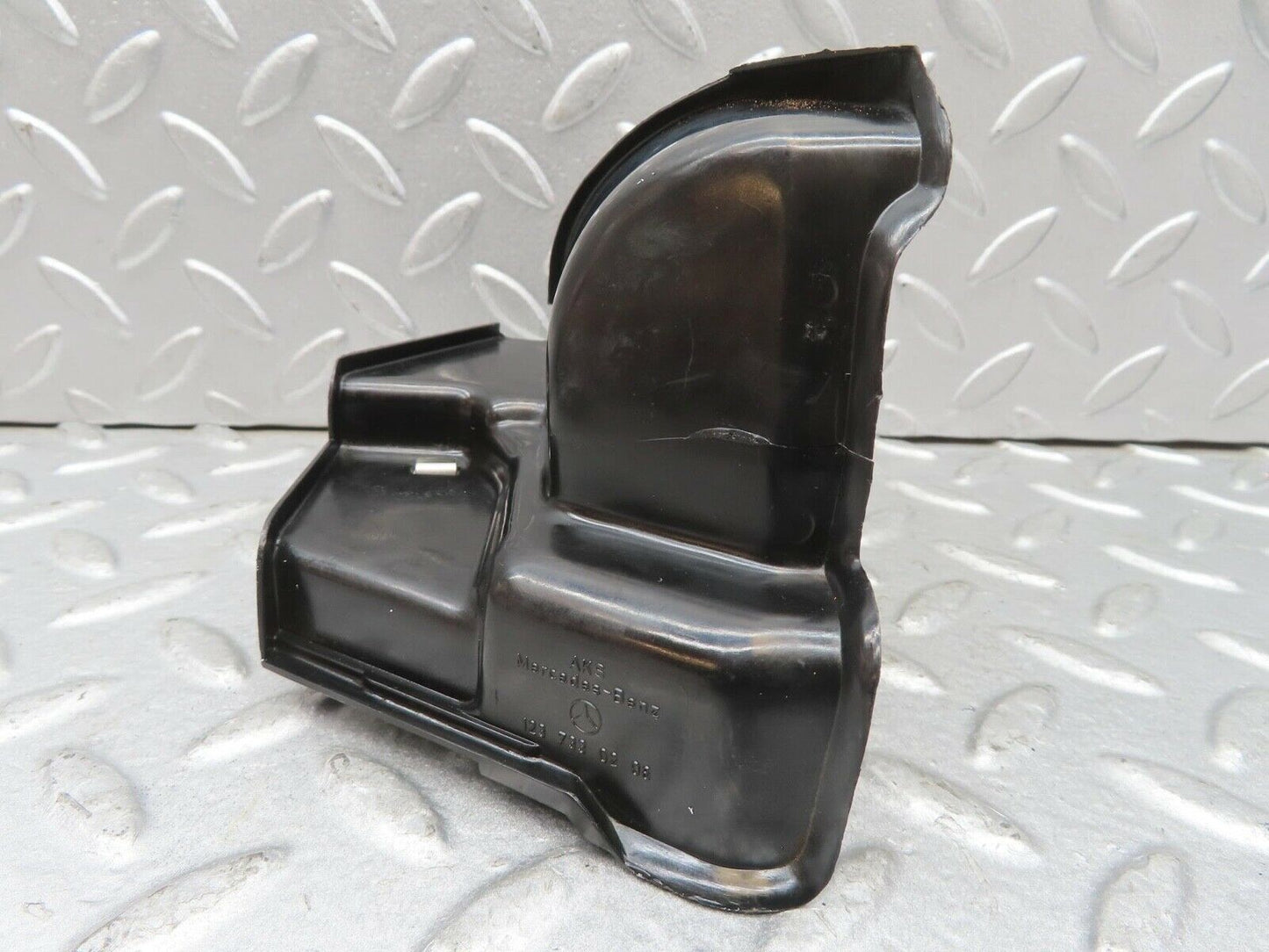 13636 Mercedes-Benz W123 200 Rear Right Door Lock Mechanism 1237330208