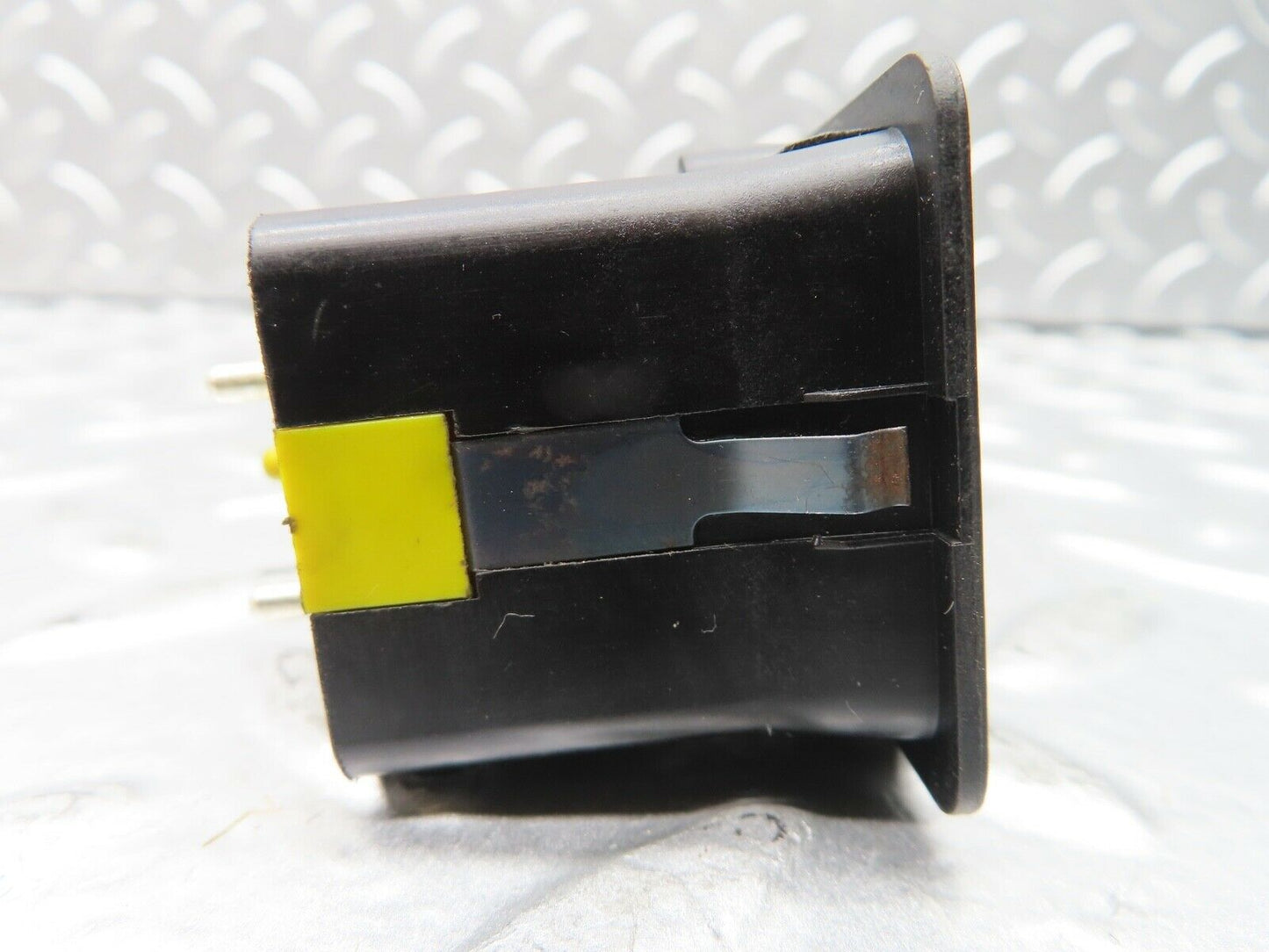 21155 Mercedes-Benz W123 230E Mirror Control Switch 2018200610
