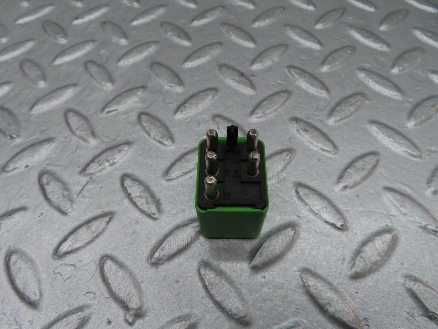 11945 Mercedes-Benz R129 300SL Coupe Headlight Wiper Relay 1268202026