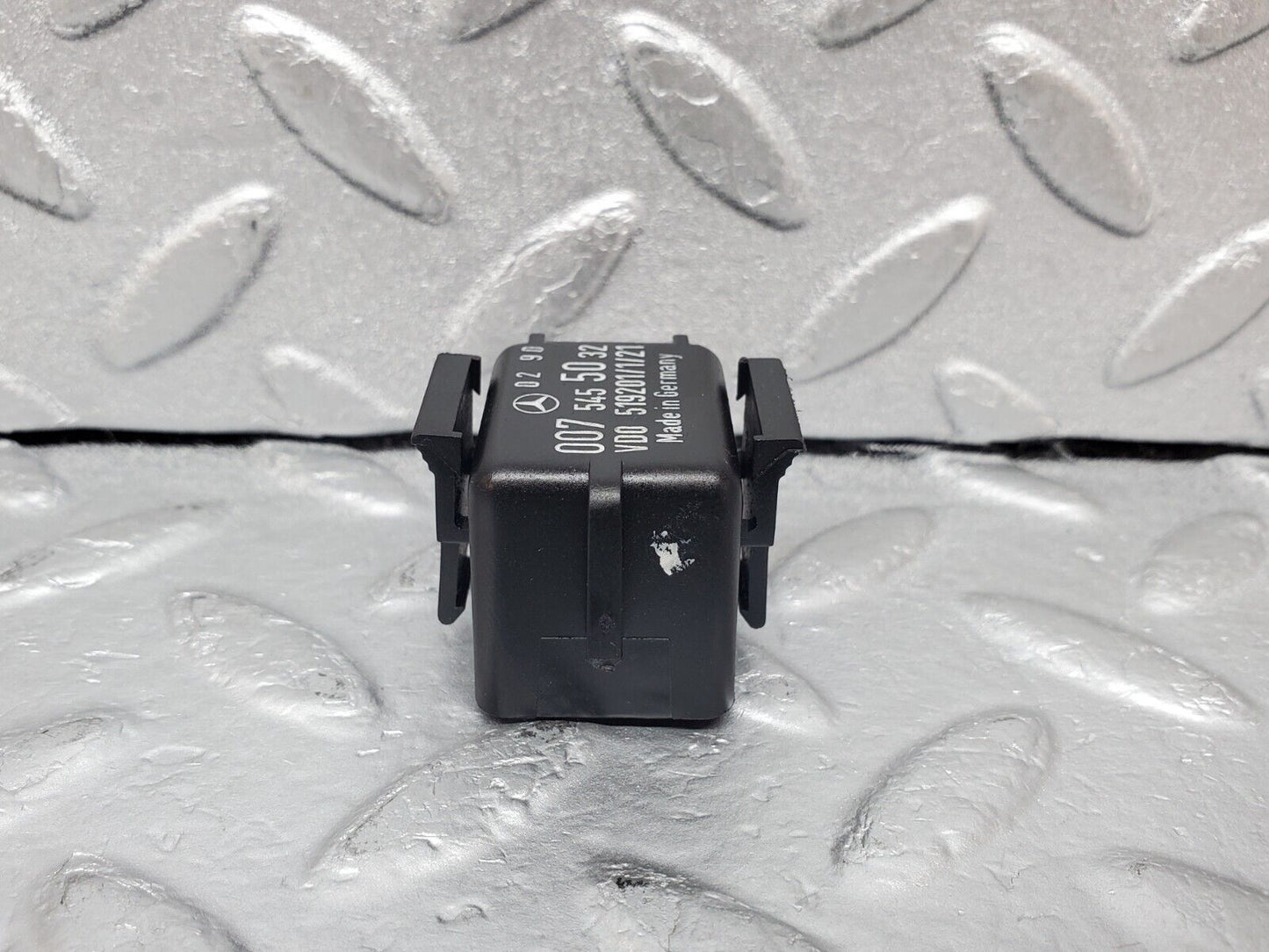 44964 Mercedes-Benz R129 300SL Coupe Cruise Control Relay 0075455032