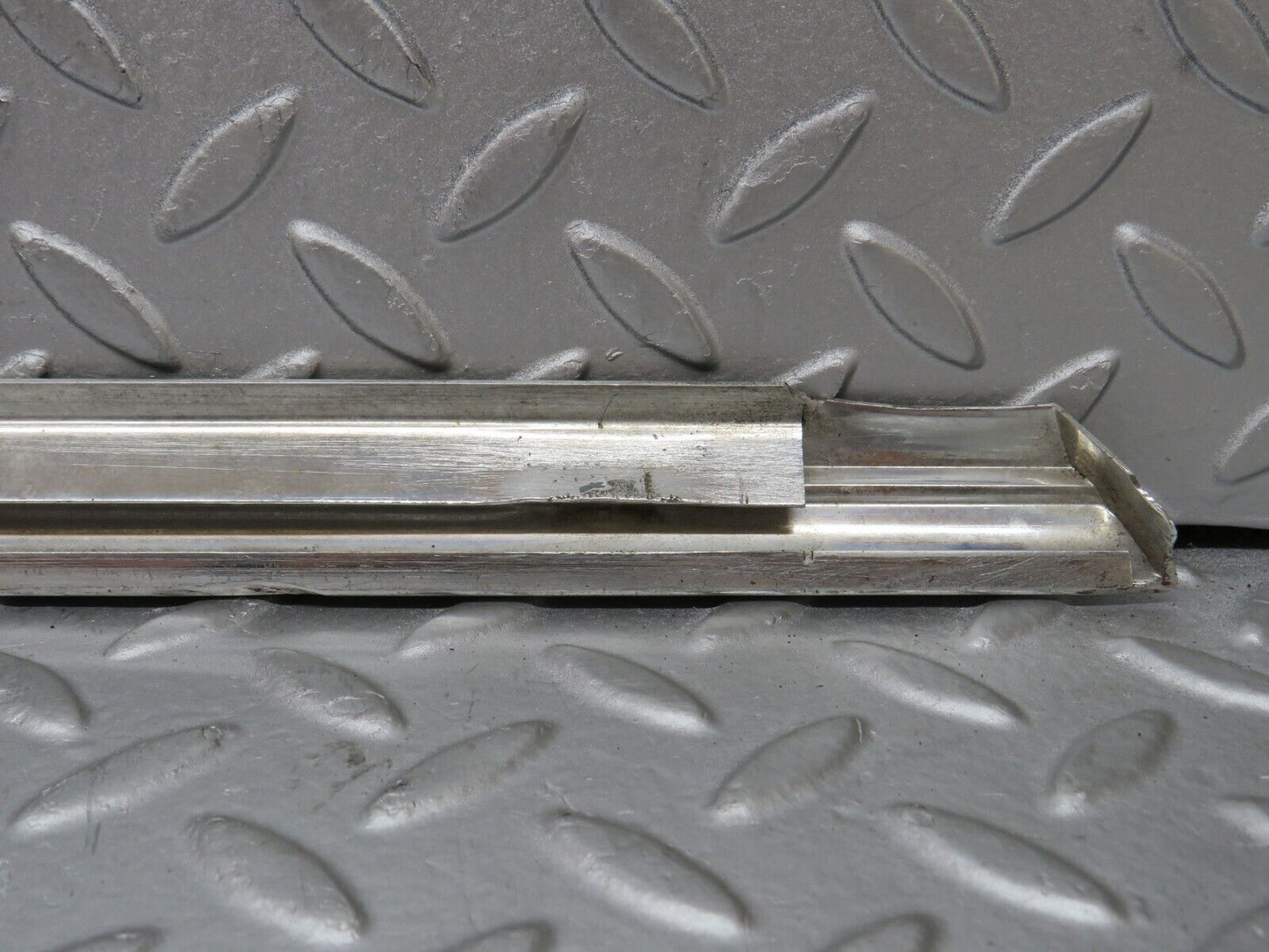 35799 Mercedes-Benz W108 Front Left Door Chrome Moulding Trim