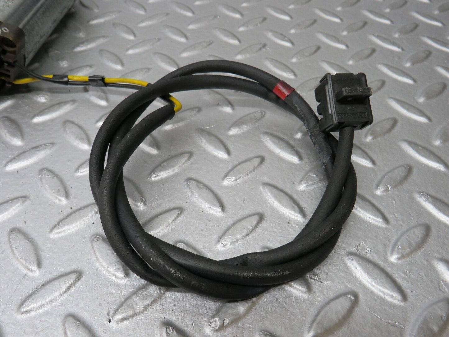 36822 Mercedes-Benz R129 300SL-24 Front Right Seat Adjustment Motor Bosch 1298205642 0130008038