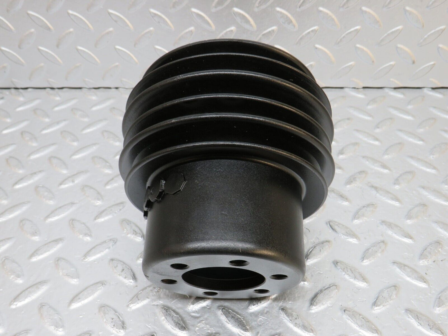 0222 Mercedes-Benz W116 350SE Crankshaft Pulley