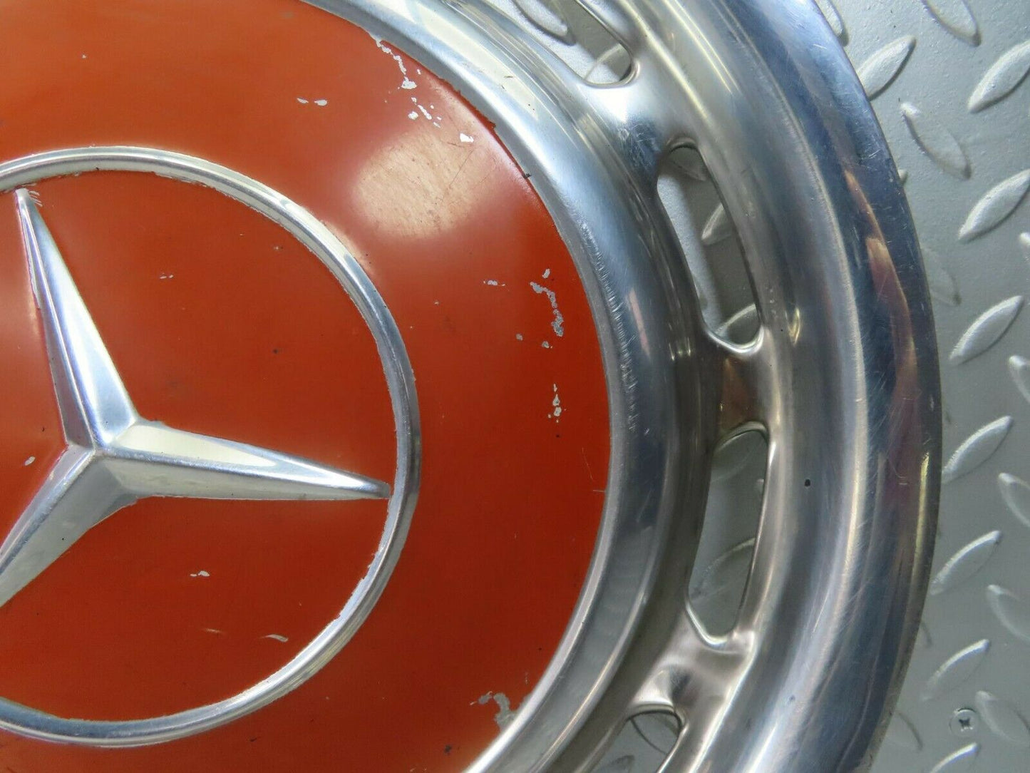 8390 Mercedes-Benz Vintage Wheel Trim Hub Cap 14