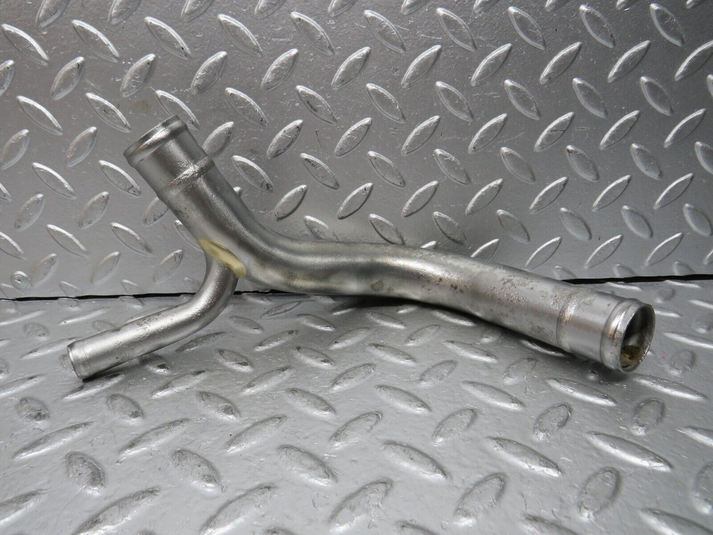 27989 Mercedes-Benz W123 280E Cooling Hose Pipe