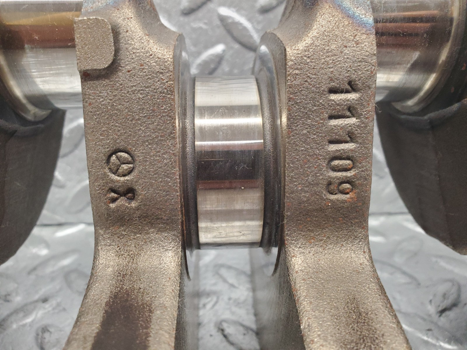 W124 Wagon crankshaft used OEM