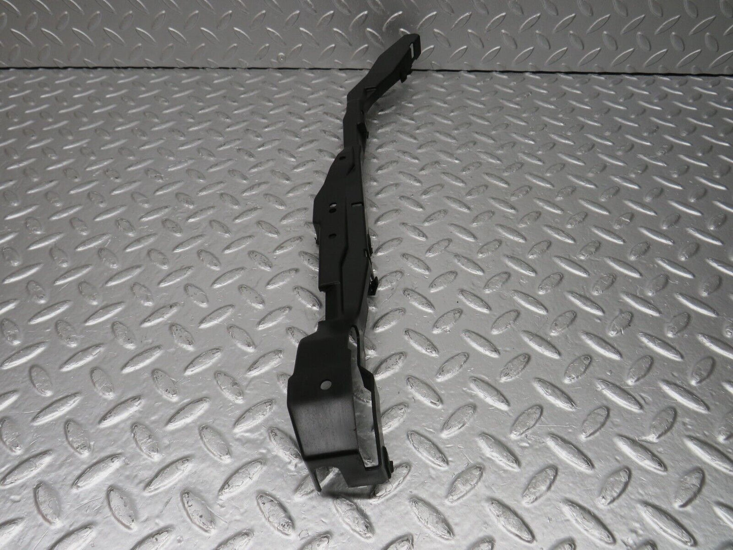33298 Mercedes-Benz W202 C180 Front Panel Plastic Cover Trim 2026280407