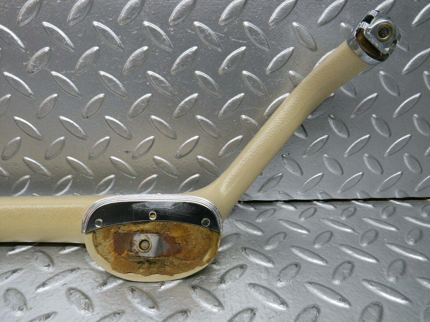 23439 Mercedes-Benz W114 280E Rear Right Interior Door Handle Cream
