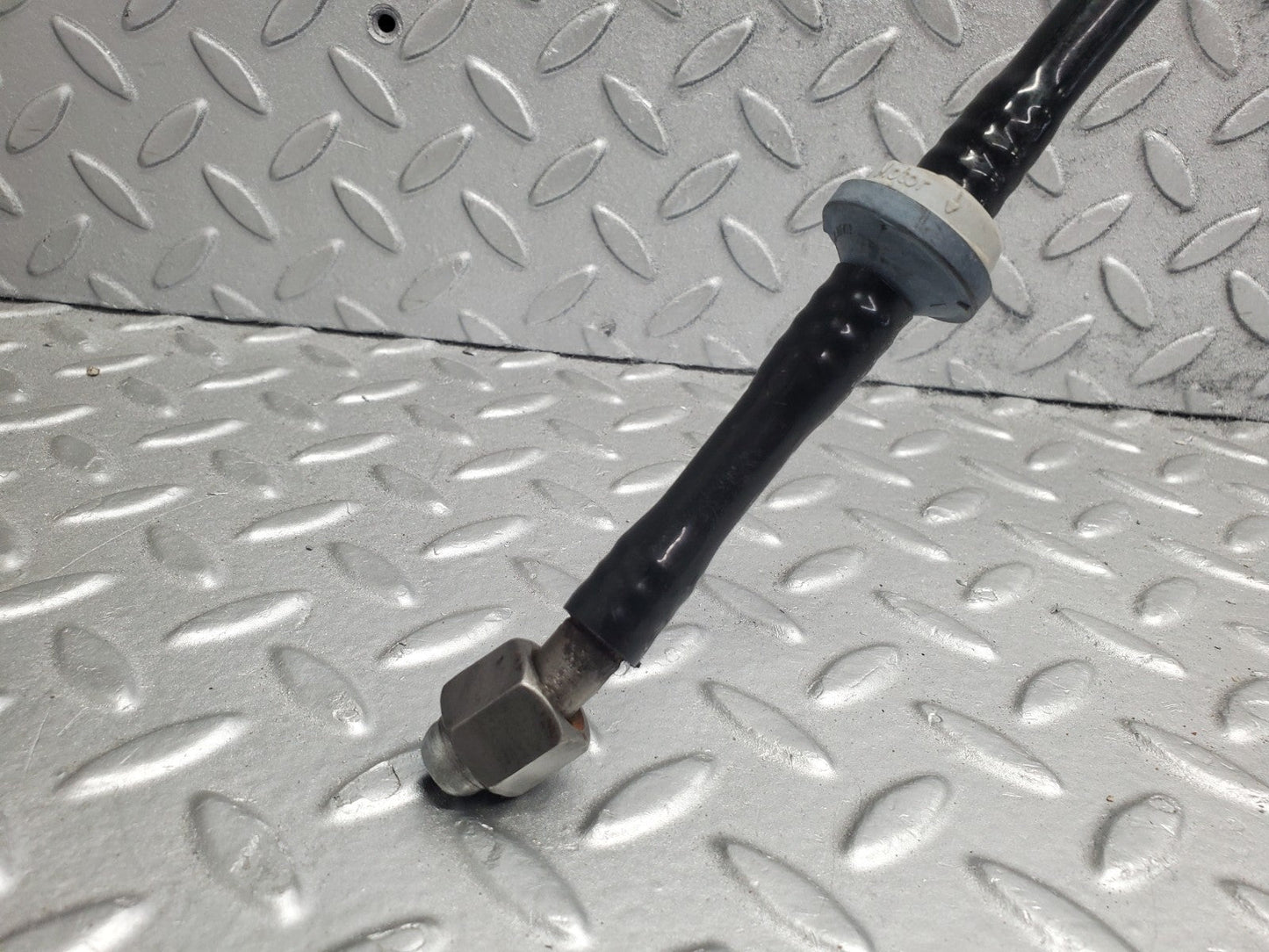W124 Wagon brake servo vacuum pipe used OEM