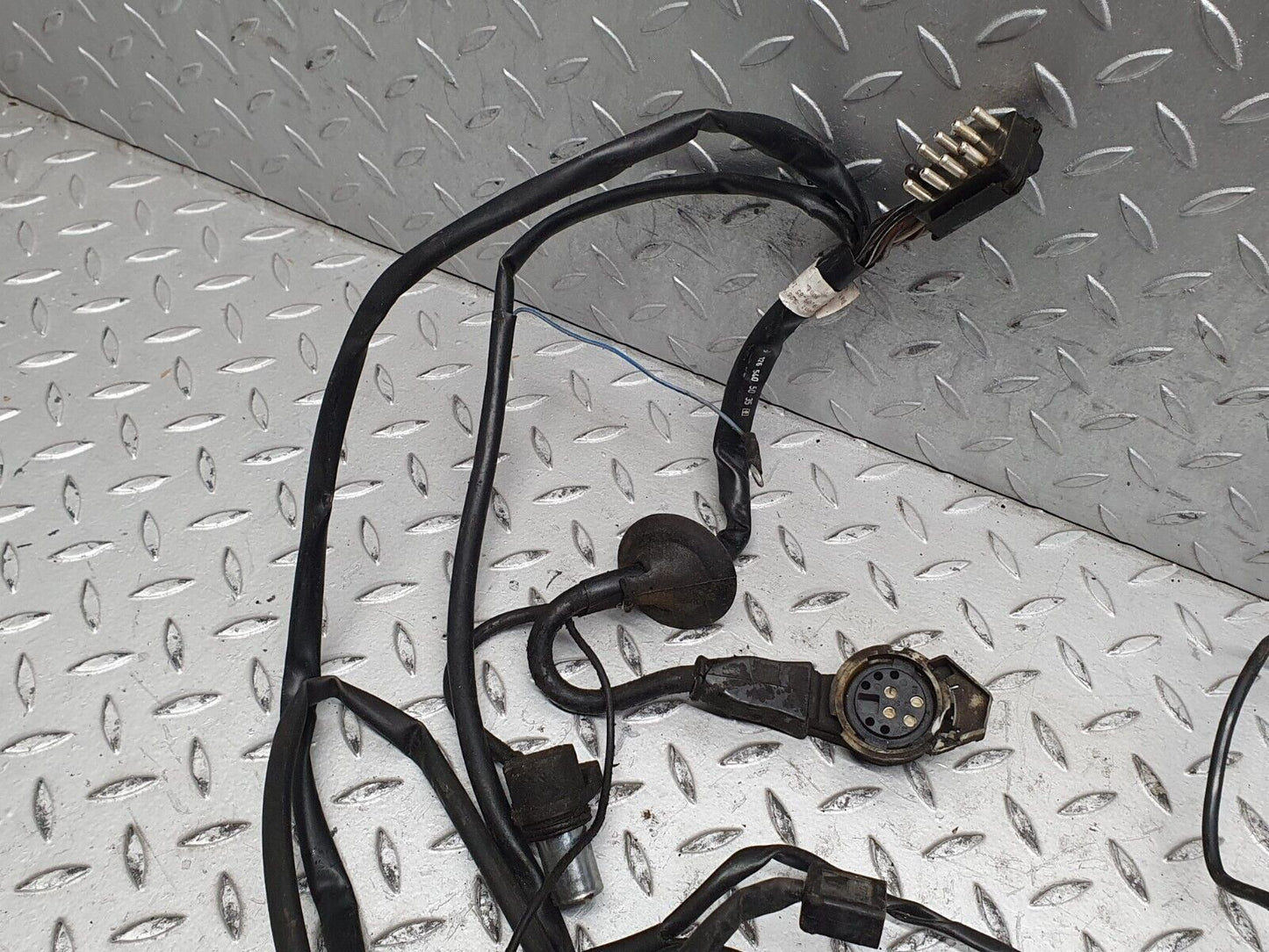 41298 Mercedes-Benz W126 300SE Engine Wiring Harness 1265407706 1265405035