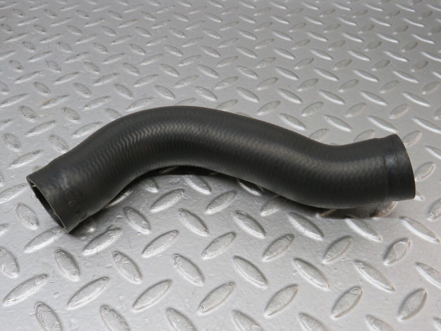 36284 Mercedes-Benz W126 420SE Radiator Hose Pipe 1265014782 1265014682