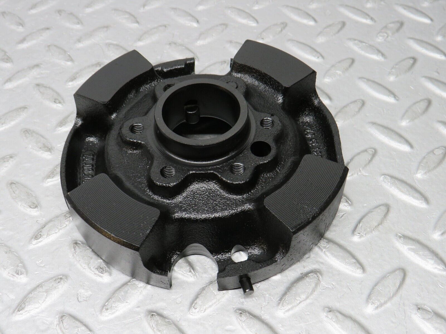 35899 Mercedes-Benz 240D OM616.912 Crankshaft Vibration  6150311507