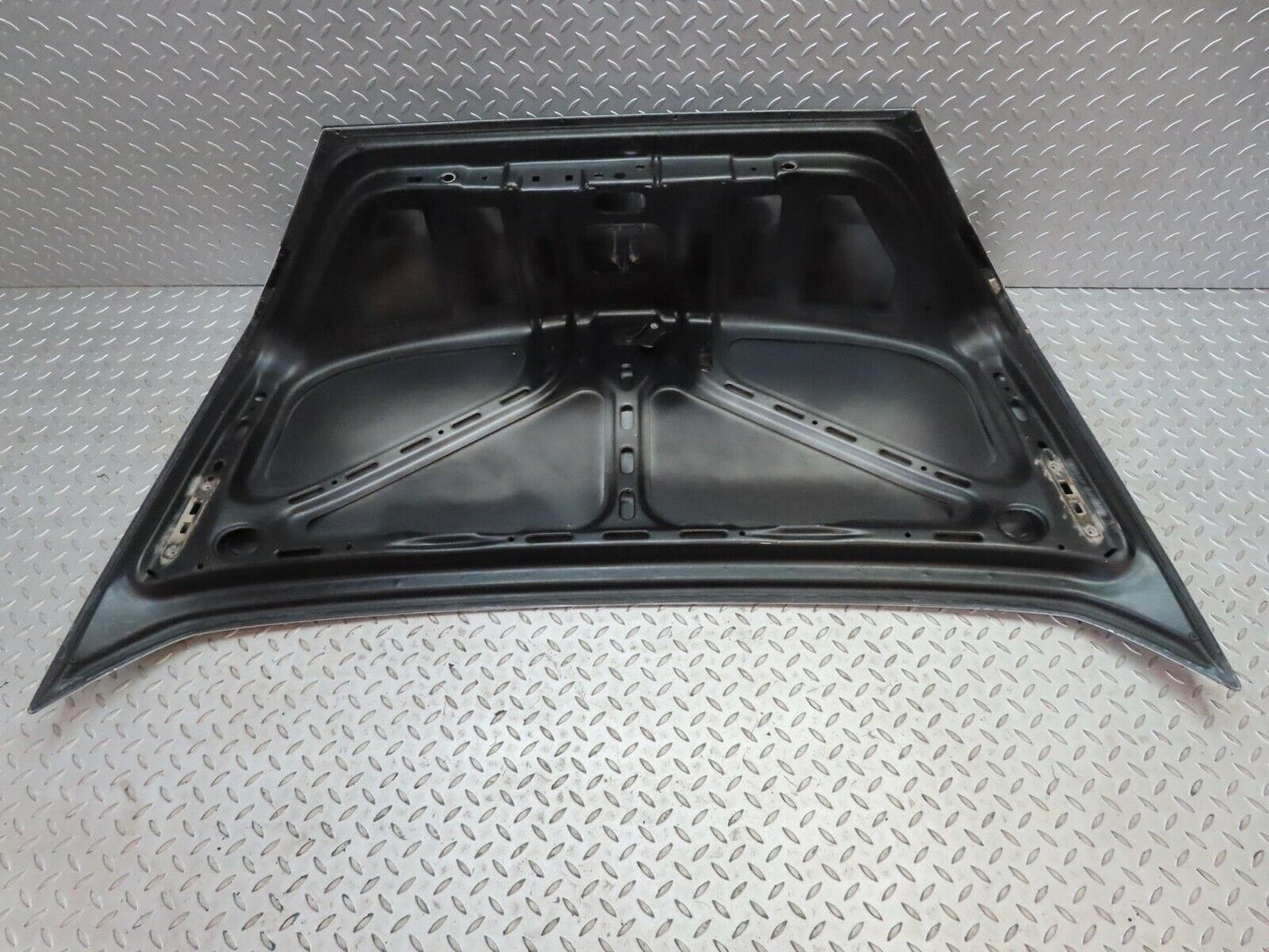 16515 Mercedes-Benz W124 260E Boot Lid Trunk Door