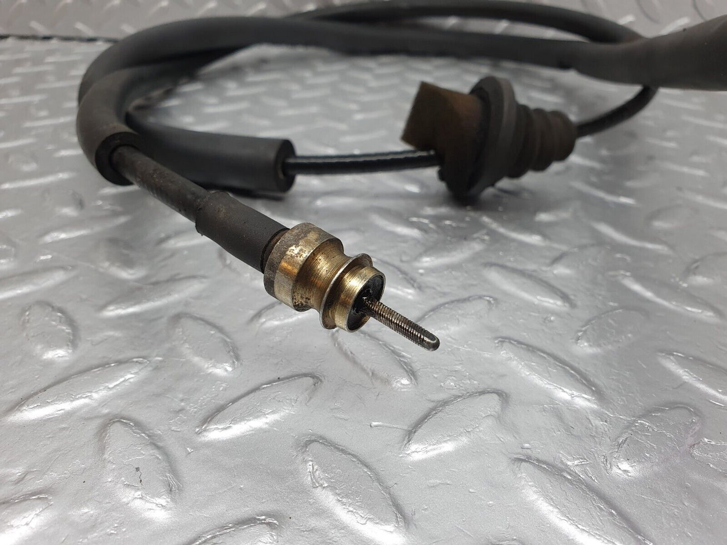 41572 Mercedes-Benz W124 200E Speedometer Cable Automatic Gearbox 1245400568