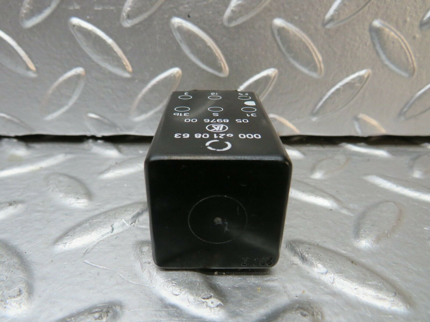 23154 Mercedes-Benz C123 230CE Coupe Intermittent Wiper Relay 0008210863