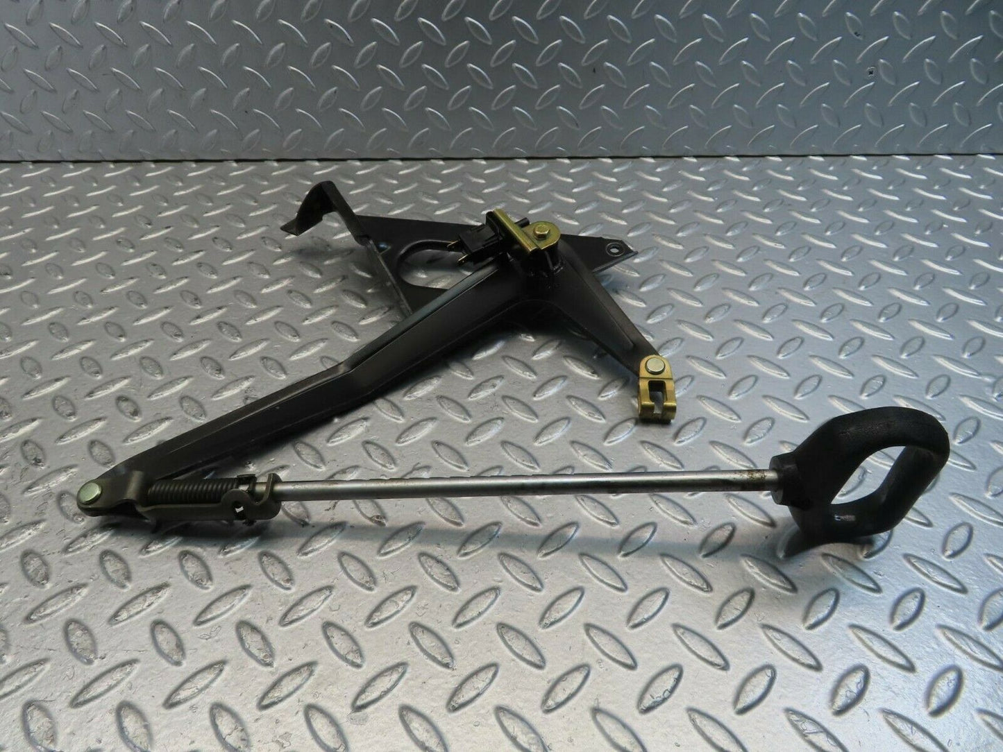 11482 Mercedes-Benz C123 230CE Coupe Handbrake Regulator