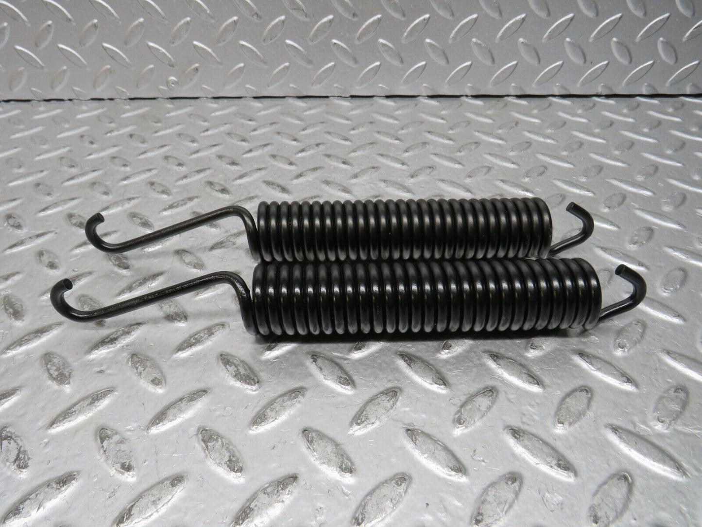 28763 Mercedes-Benz W123 230E Bonnet Hinge Spring Pair