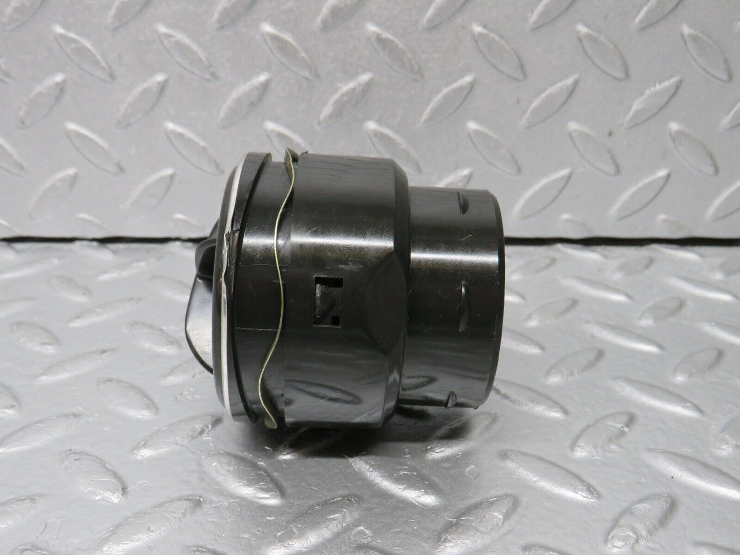 39181 Mercedes-Benz R107 500SL Coupe Dashboard Air Vent