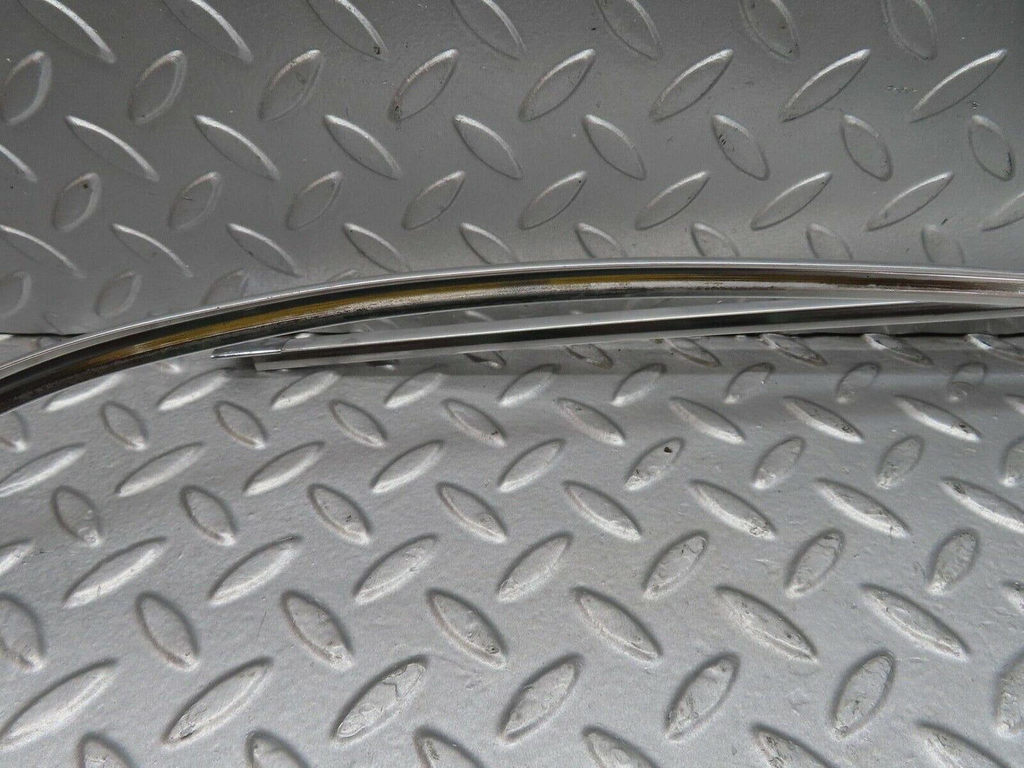 13277 Mercedes-Benz W111 220S Rear Windscreen Chrome Frame