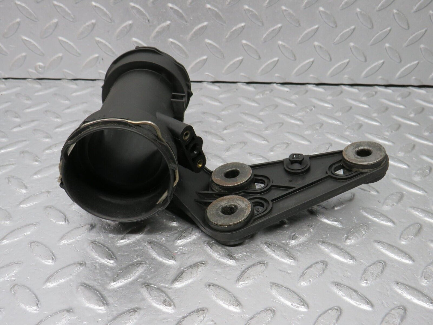 38818 Mercedes-Benz W203 W209 Air Flow Mass Meter Sensor Bracket 2035200095