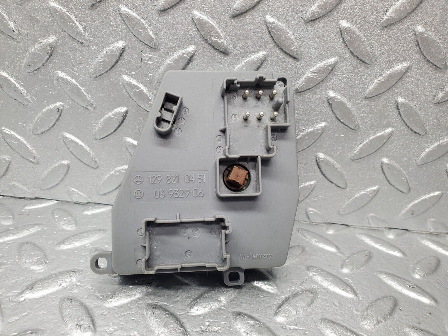 46751 Mercedes-Benz R129 320SL Coupe Front Right Seat Adjust Switch 1298210451