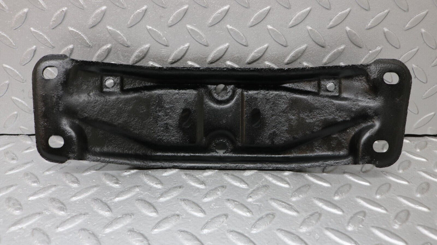 37207 Mercedes-Benz C126 420SEC Coupe Gearbox Mount Bracket