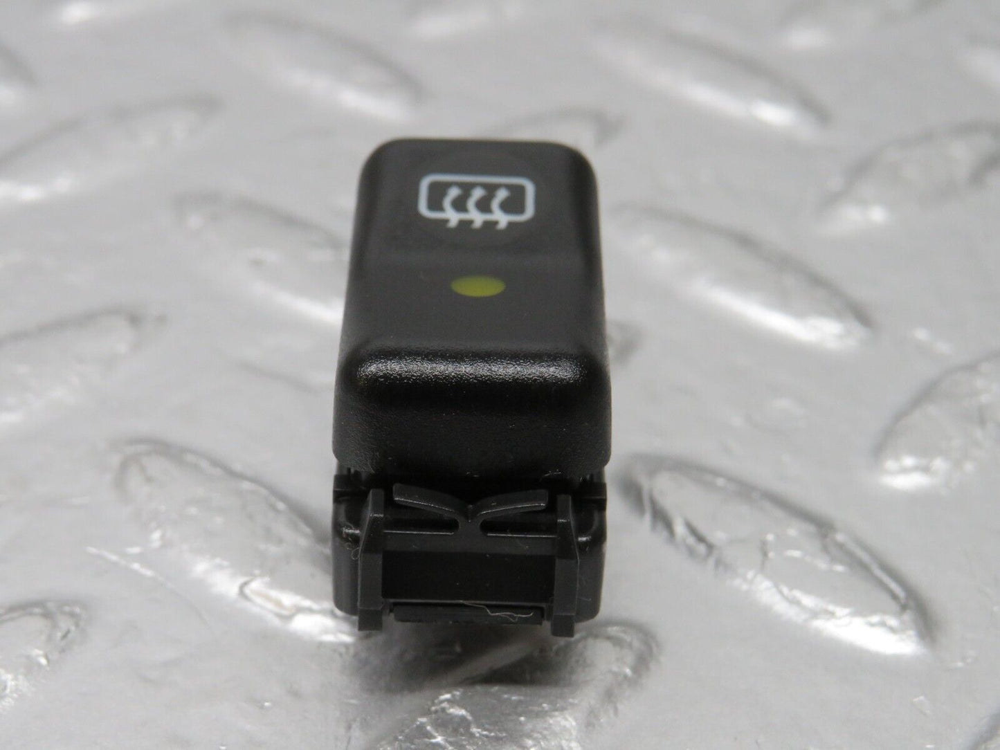 34056 Mercedes-Benz W124 260E Rear Windscreen Defroster Switch 1248201010