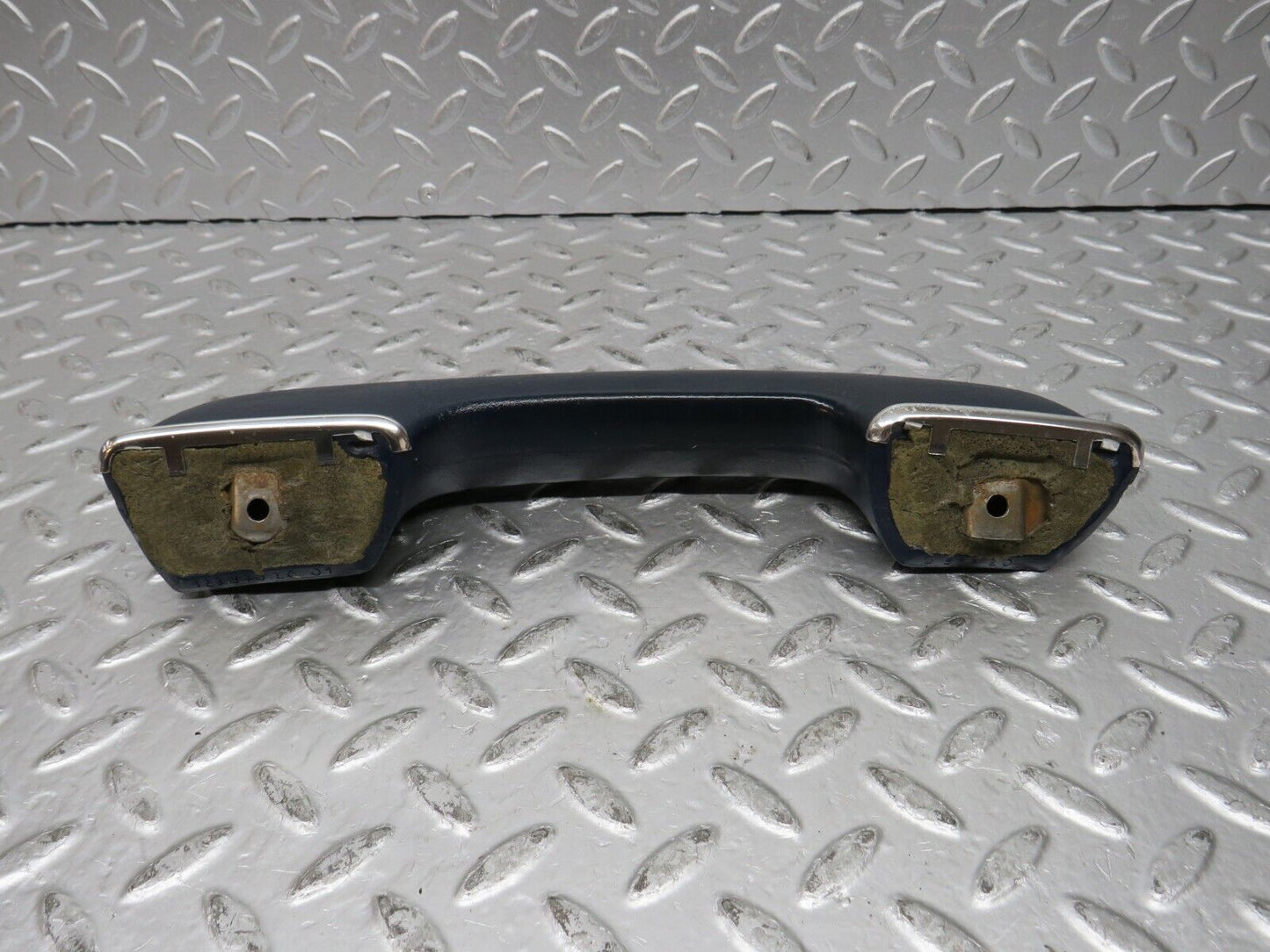 31980 Mercedes-Benz W123 230E Front Right Interior Door Handle 1239702001