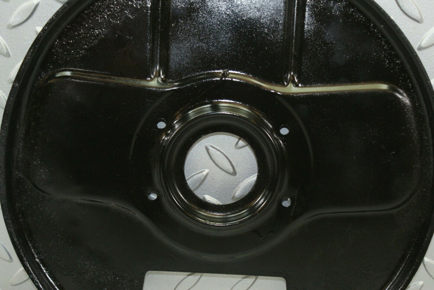 3209 Mercedes-Benz W115 220D Rear Brake Disc Protection Plate