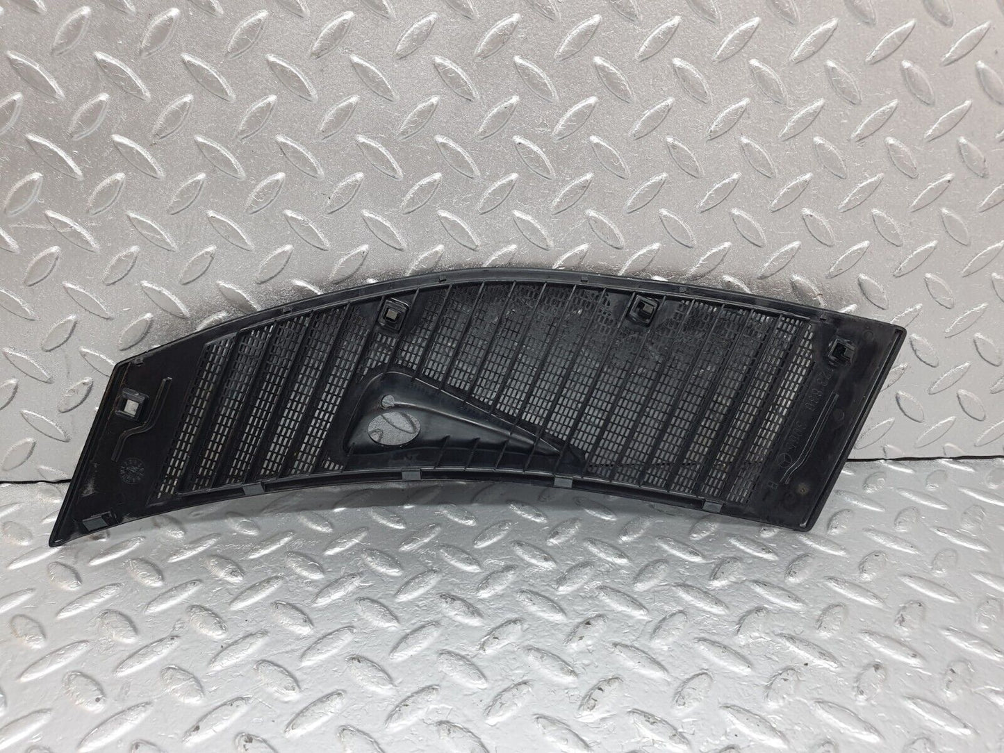 43901 Mercedes-Benz C123 230CE Coupe Air Intake Grill Right Side 1238363065