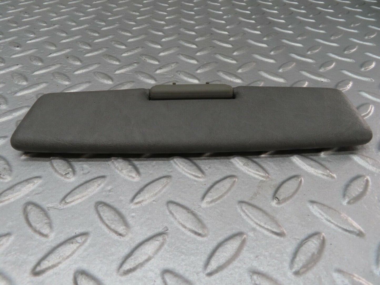 16491 Mercedes-Benz W124 260E Middle Sun Visor Grey